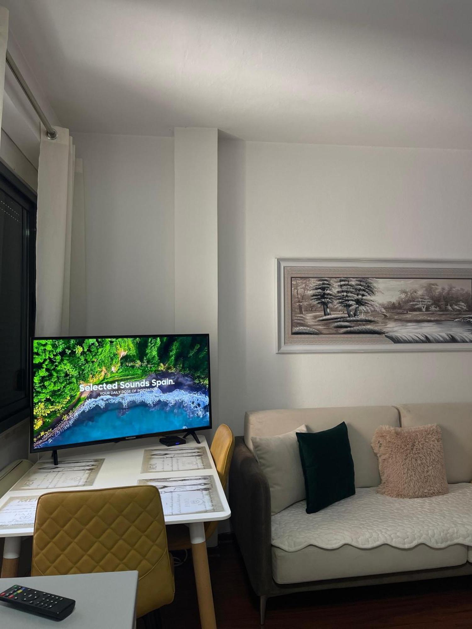 Sky Center Apartment Tirana Exterior foto